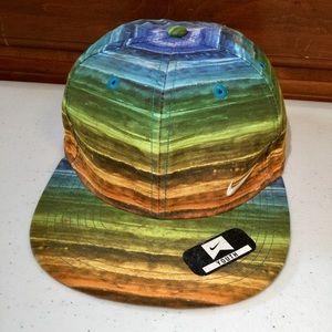 ▫️Nike Youth Multicolored Striped Snapback Hat